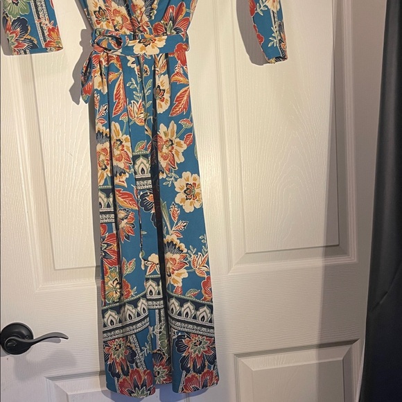 Fig and Flower Teal Floral Belted Dress. 19-21 inch pit to pit 3/4 sleeves - Picture 5 of 9